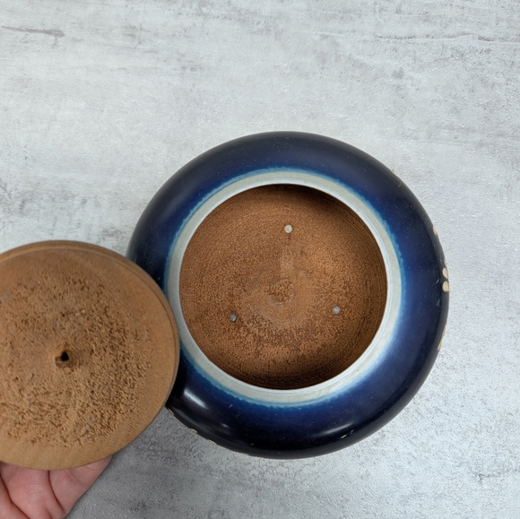 Cobalt Blue Wooden Hand Carved Trinket Box Floral Decore - Picture 8 of 11